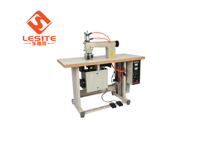 เครื่องเย็บอัลตราโซนิกสีขาว 2.5KW สำหรับตัวกรองพ็อกเก็ตเชื่อม