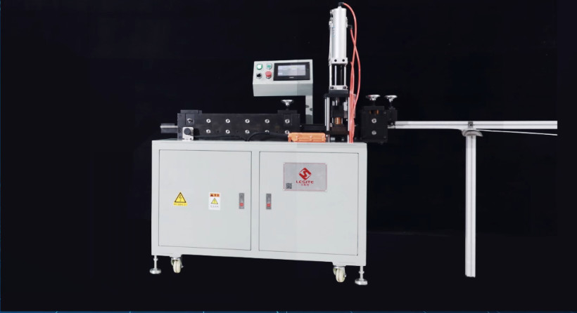 เครื่องขึ้นรูปเฟรมภายในเครื่องกรองอากาศกึ่งอัตโนมัติ 220V